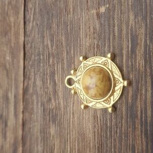 Express Tigers‎ eye marbled pendant